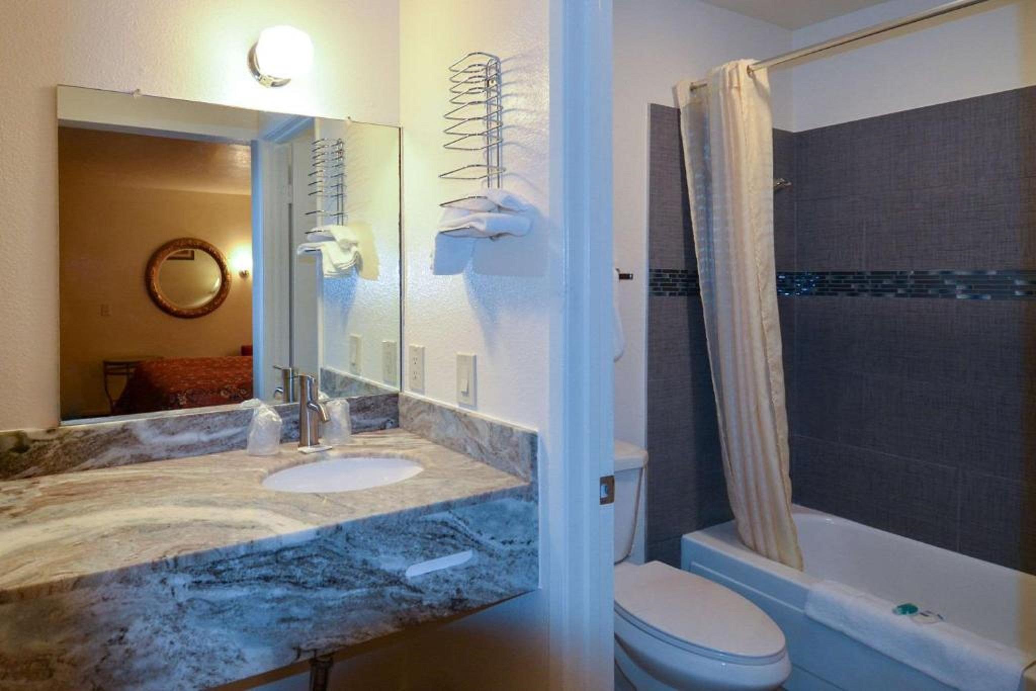Beyond Stay Hotel Victorville Downtown Dış mekan fotoğraf